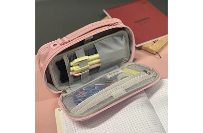 Iskolai tolltartó - rózsaszín tolltartó füllel