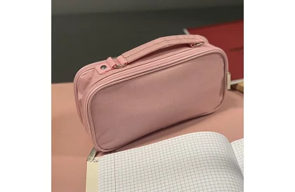 Iskolai tolltartó - rózsaszín tolltartó füllel