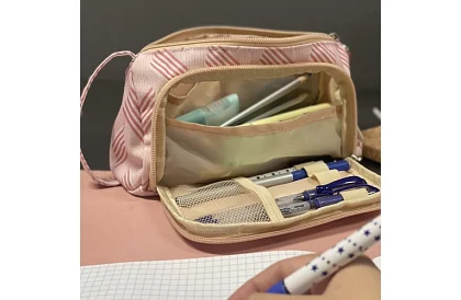 Iskolai tolltartó - rózsaszín tolltartó mintával