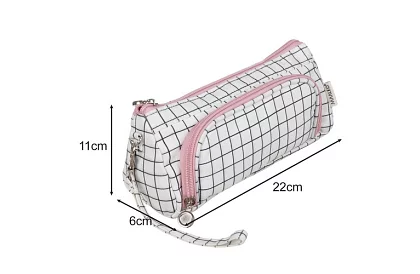 Iskolai tolltartó - kockás tolltartó