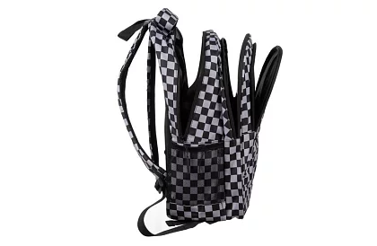 Hátizsák 30 literes kapacitással – sakktábla