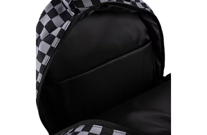 Hátizsák 30 literes kapacitással – sakktábla