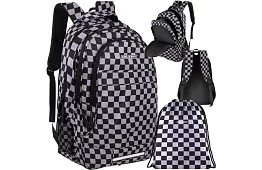 Hátizsák 30 literes kapacitással – sakktábla