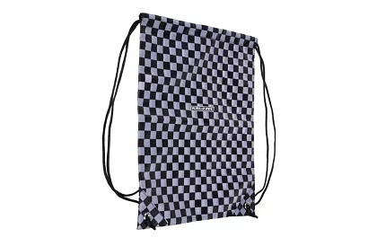 Hátizsák 22 literes kapacitással – sakktábla