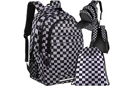 Hátizsák 22 literes kapacitással – sakktábla