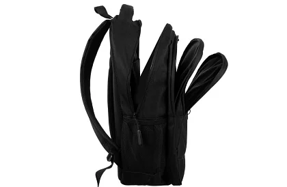 Hátizsák 22 literes kapacitással – fekete