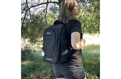 Hátizsák 22 literes kapacitással – fekete