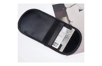 Kulcstartó és kártyatartó – blokkolja a jel másolását - 2 darab