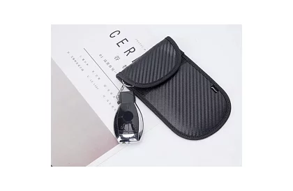 Kulcstartó és kártyatartó – blokkolja a jel másolását - 2 darab