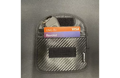 Kulcstartó és kártyatartó – blokkolja a jel másolását - 2 darab