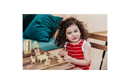 Fa bútor a babaházhoz