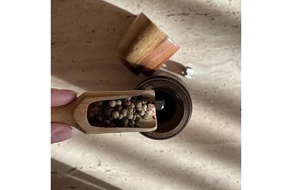 Akács fűszer kézi malmok – 2 darabos készlet