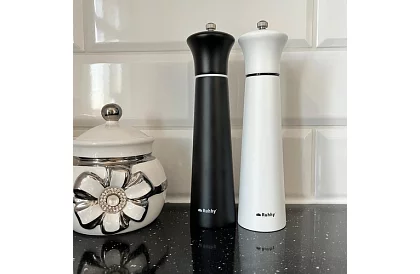 Kézi fűszermalmok 2 darab - Fekete és Fehér