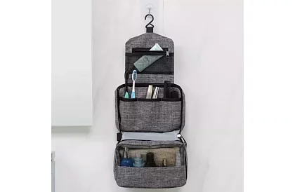 Kozmetikai utazótáska kampóval