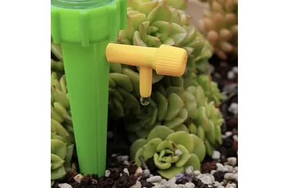 Öntözőcsúcs cserepes növényekhez