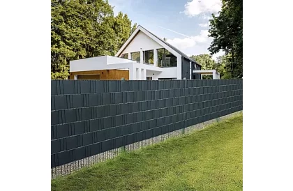 Árnyékoló szalag kerítésre antracit - panelos 700 g/m2 - 19 cm × 26 m