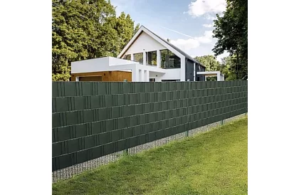 Zöld kerítés árnyékoló szalag – panel 450 g/m2 + klipszek