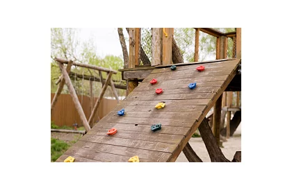 Mászófogások – mászó készlet gyerekeknek 13 kő + 2 fogantyú