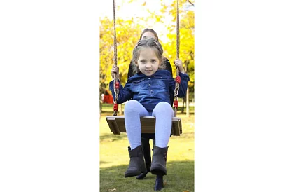 Gyerek függő hinta köteleken