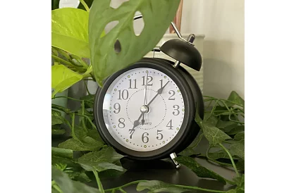 Retro ébresztőóra LED háttérvilágítással