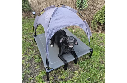 Felemelő fedett kutyafekhely