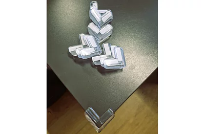 Silikon sarkok védelme bútorok sarkain - 12 darabos készlet