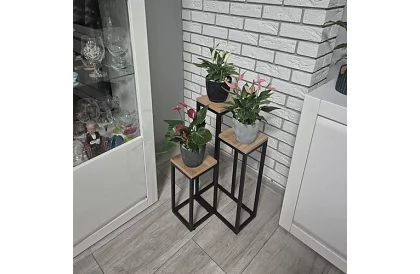 Virágos asztal - 3 szintes