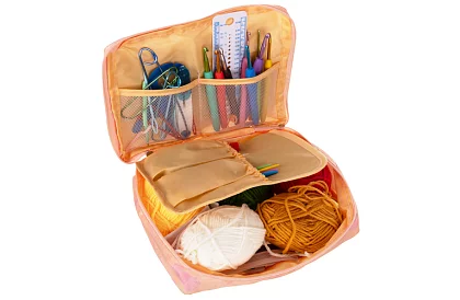 Horgolókészlet tokban kiegészítőkkel – 58 darab