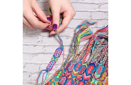 Színes hímzőcérnák – nagy készlet 50 db