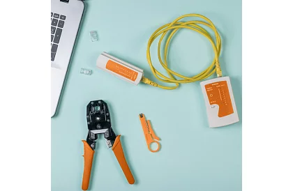Kábeltesztelő RJ45/RJ11 + krimpelőfogó - minden az ethernet hálózat telepítéséhez