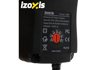 Univerzális tápegység – töltő 3–12 V 6 csatlakozóval