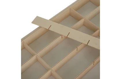 Fa polc a gyűjtőknek figurákhoz, autókhoz – 54 rekesz