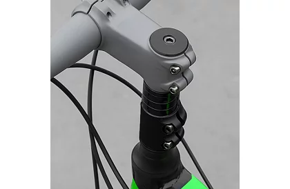 Kormányemelő a kerékpár kormányának emeléséhez