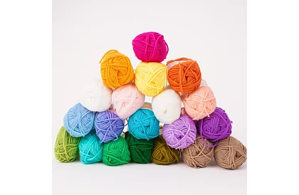 Horgoló készlet tokban kezdőknek és haladóknak – 69 darab