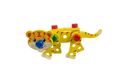 Fából készült láda szerszámokkal és állatokkal - csavarozható elemek