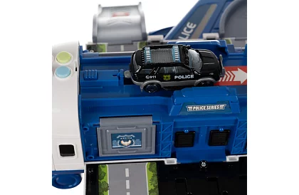 Összecsukható repülőgép – interaktív parkoló autókkal