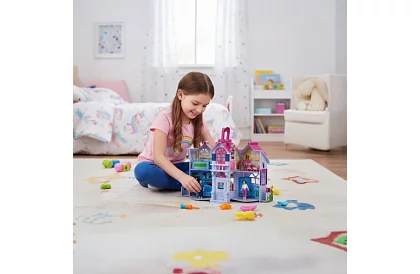 Összecsukható babaház bútorral