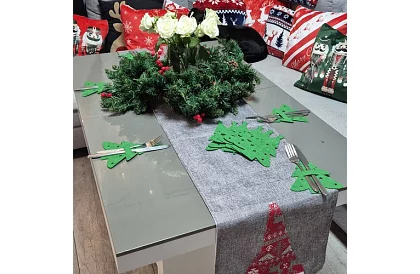 Karácsonyi evőeszköztartó 12 db – fenyőfa