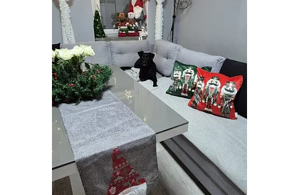 Dekoratív párnahuzat 40x40 cm – piros Diótörő