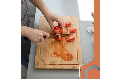 Bambusz vágódeszkák állvánnyal