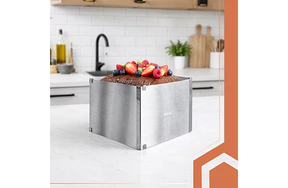 Állítható téglalap alakú tortaforma 20–38 × 24–45 cm, magasság 15 cm