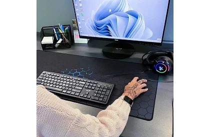 Nagy egérpad és billentyűzet – 90 x 40 cm