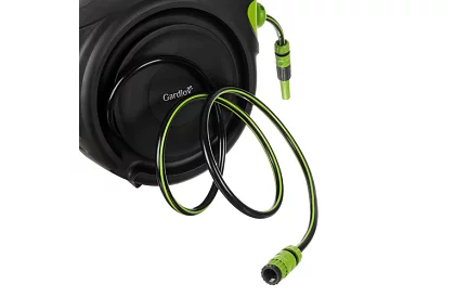 Fali falra – 25 méter hosszú tömlő