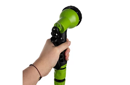 Fali falra – 25 méter hosszú tömlő