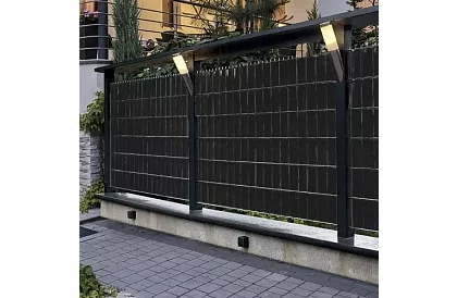 Fekete kerítés árnyékoló szalag – panel 450 g/m2 + klipszek
