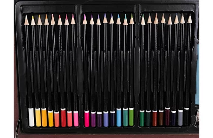 Rajzszett fából készült bőröndben - 148 darab