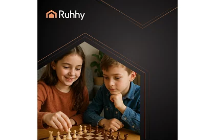 Fából készült sakk készlet – elegáns klasszikus bőröndben