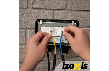 Vízálló kültéri dupla aljzat fedéllel - IP66, 230V, 16A