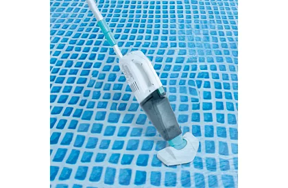 Vezeték nélküli újratölthető medencetisztító porszívó az aljzat és a falak tisztításához I28626