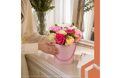 Flower box - Virágdoboz virágokkal